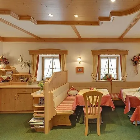 Guest house Rennlehen *
